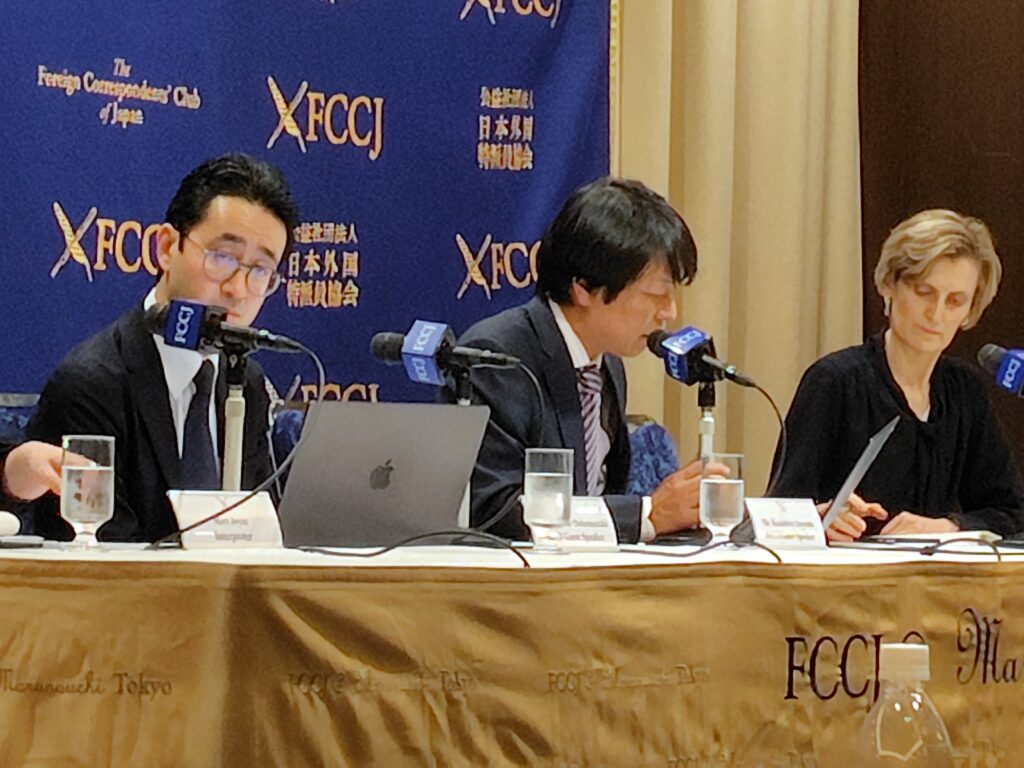 【Foreign Correspondents Club of Japan 今回の選挙における首相の戦略】記者会見。